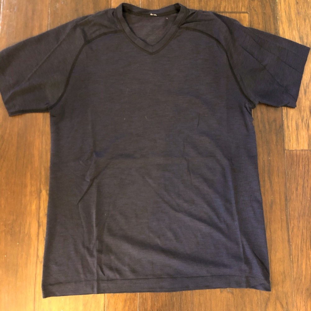 Lululemon Metal Vent “Rare” Color L